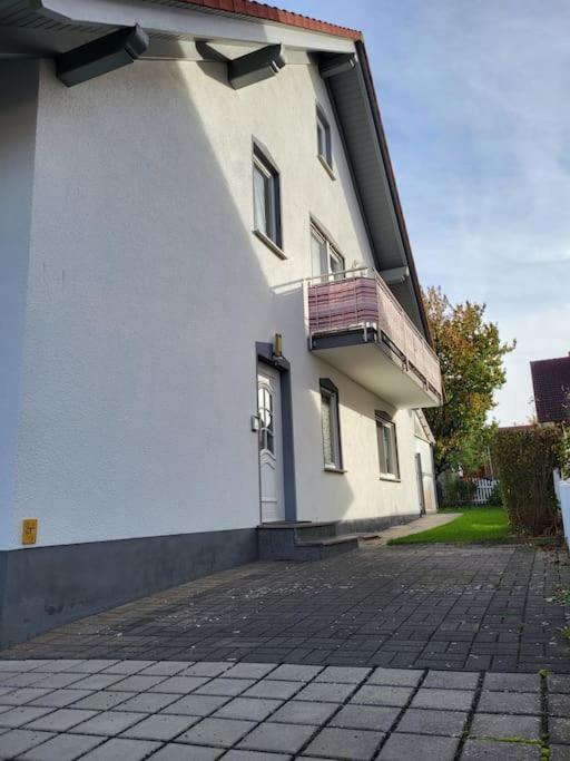 Schoene Wohnung Mit Eigenem Eingang Und Parkplatz Fulde Extérieur photo